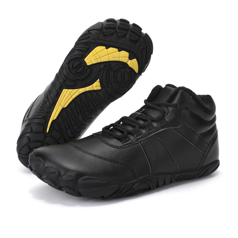 

Winter hiking shoes men s hiking climbing piled thickened non-slip waterproof large cotton shoes men s five fingers non-slip and wear-resistant 46 чёрный