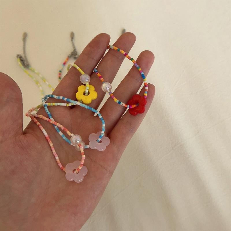 Resin Flower Pendant Necklace Crystal Bead Choker Sweet Dopamine Clavicle Chain Choker Jewelry for Women Girl Teen