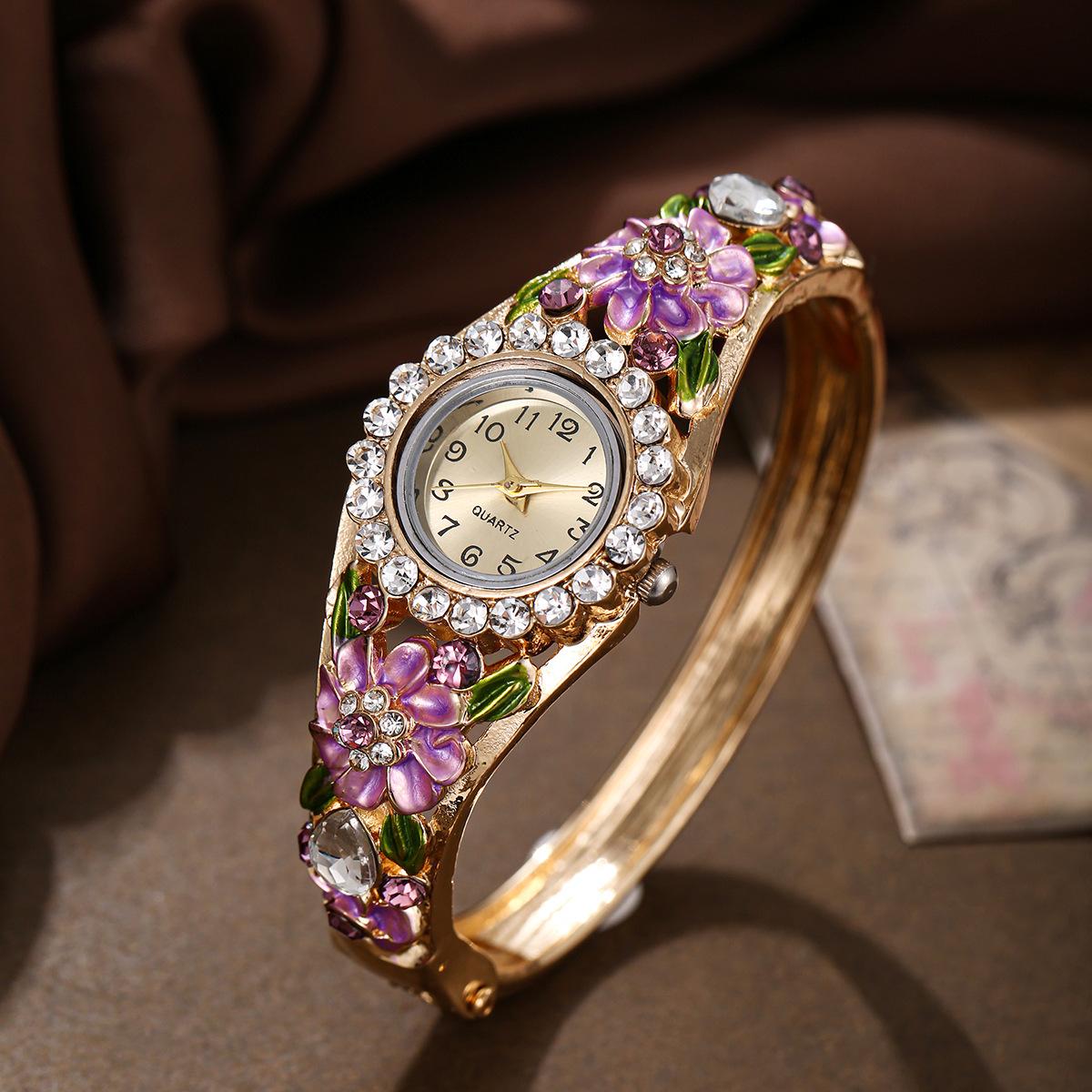Women s Flower Watch Round Dial Rhinestone Bracelet Wristwatch фиолетовый