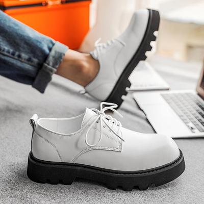 Poolsaapad – Poolsaapad