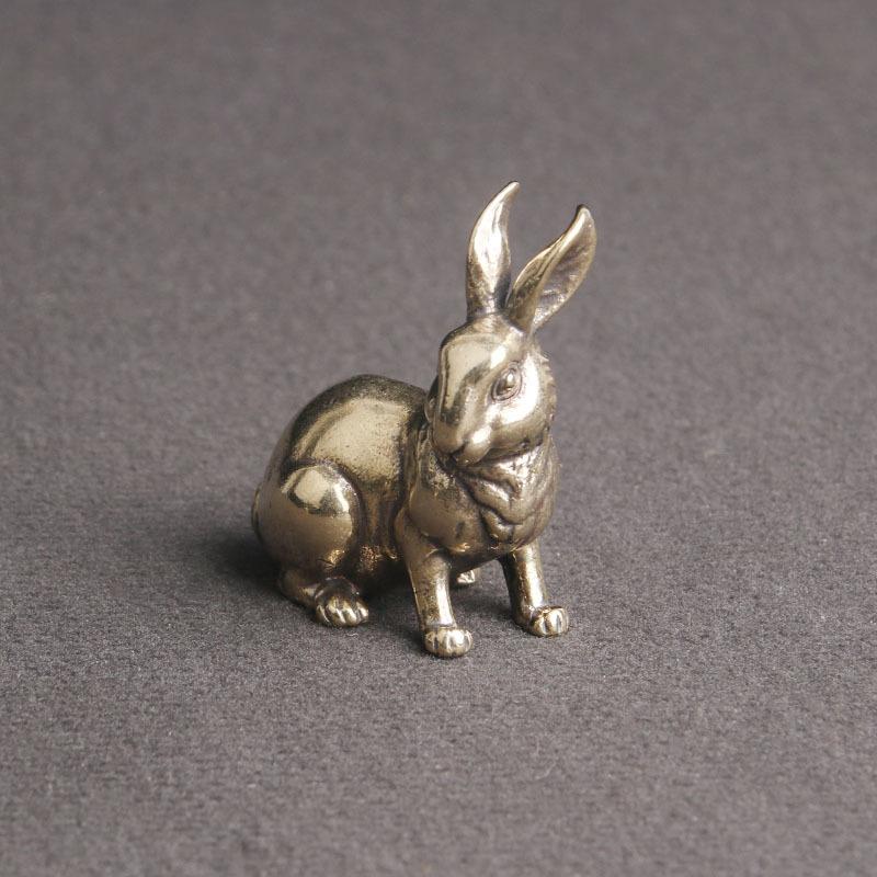 1PC Brass Rabbit A Pair of Desktop Ornaments Zodiac Rabbit Vintage Tea Favor Handle Pieces Old Copper Crafts