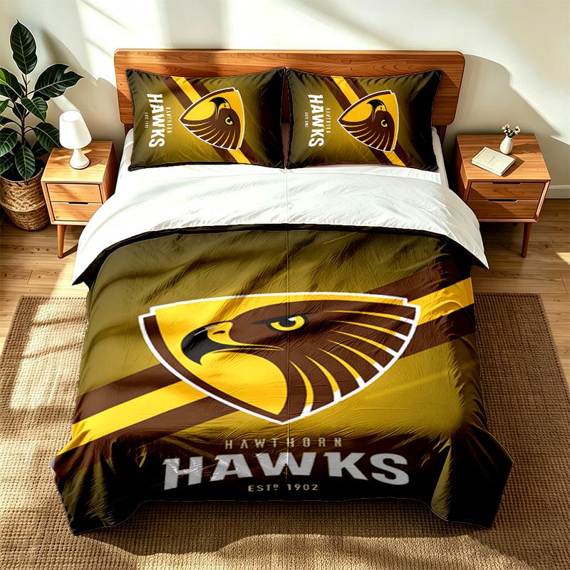 Hawthorn Hawks (1) 3-teiliges Set, geeignet für Schlafzimmer, weich und bequem, ein ideales Geschenk für Familie und Freunde. Enthält einen Bettbezug und zwei Kissenbezüge.