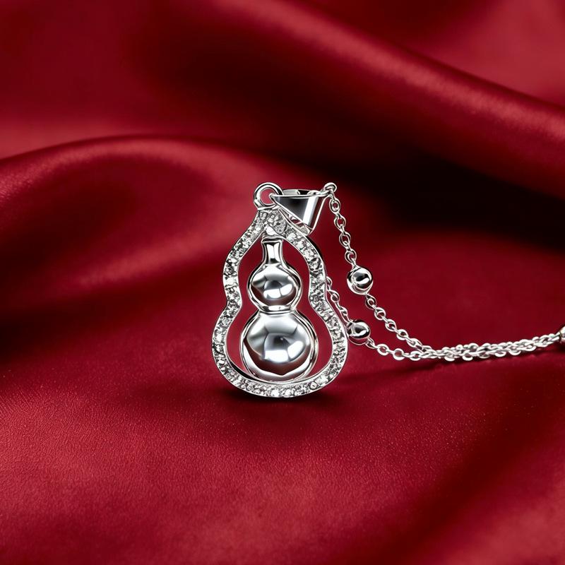 

Sterling Silver Gourd Pendant Necklace: Elegant Clavicle Chain for Women, Symbolizing Wealth and Fortune, Perfect Birthday Jewelry Gift Thick Silver Plated White Copper