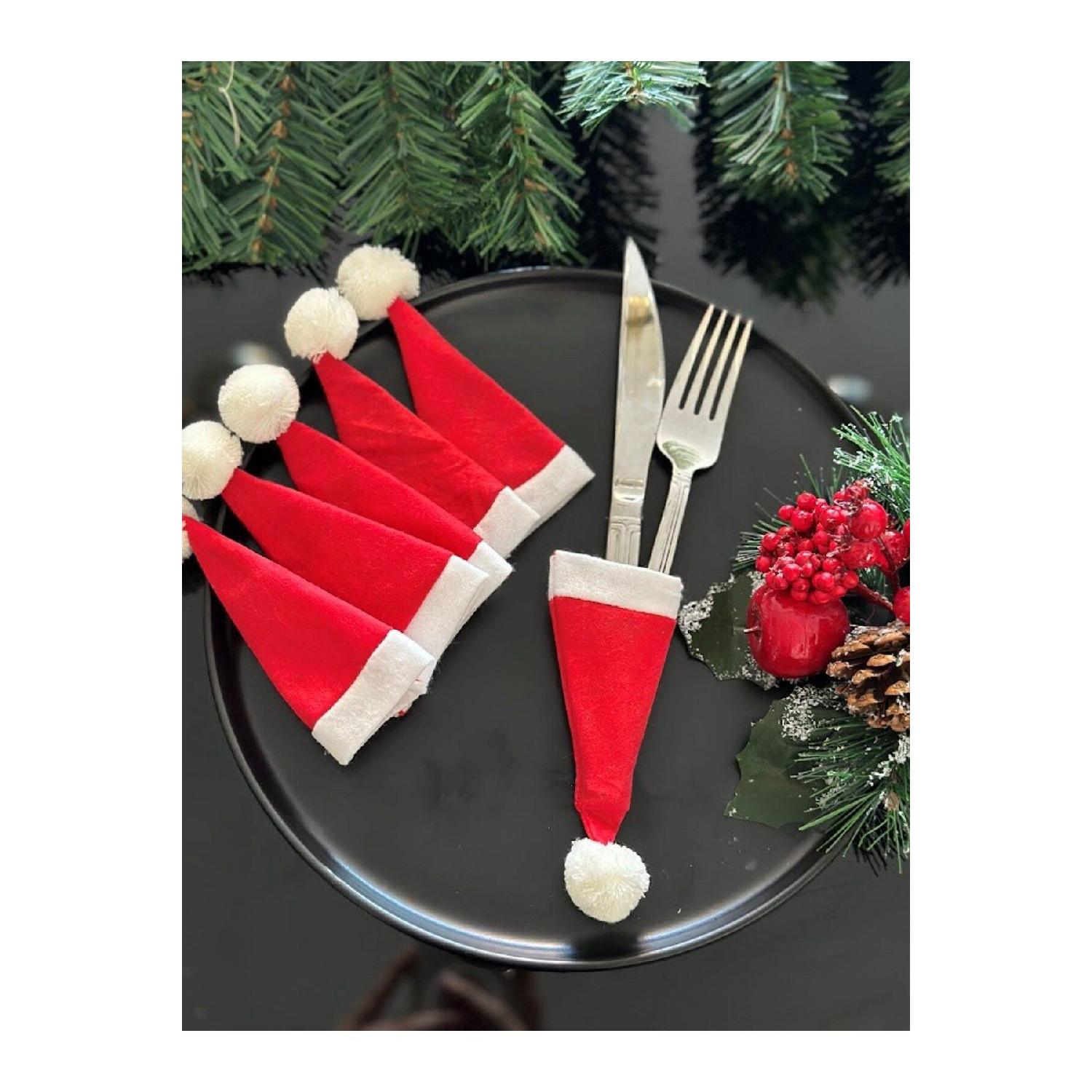 

New Year s Table Decoration Ornament - Christmas Hat Fork Spoon Holder 6 Pieces чистый