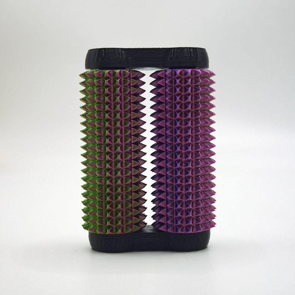 3D Spiky Ratchet Roller Decompression Toy: Rotatable Handheld Gift
