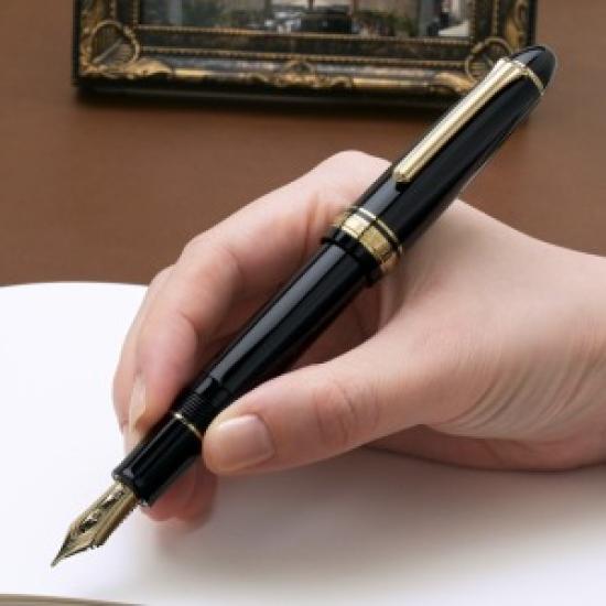 Sailor Profit 1911 Standard 21k Fountain Pen Black Medium Fine Nib 11-1521-320