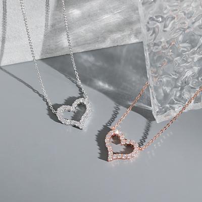 Versatile Japanese Peach Heart Collarbone Chain, Simple, Fashionable and Exquisite Heart-shaped Full Diamond INS Love Necklace