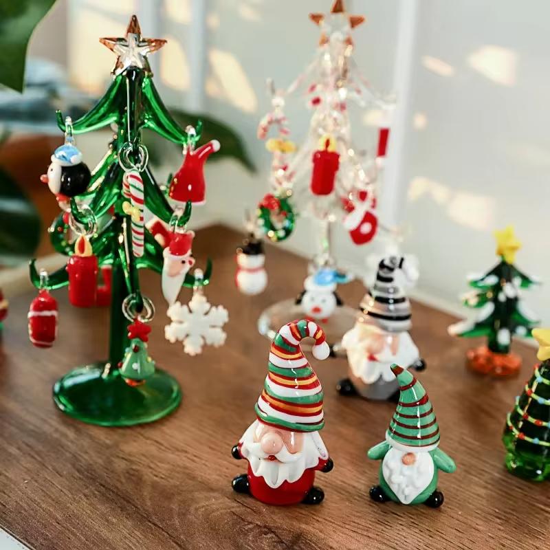 Santa Claus Creative Cartoon Glass Decor For Christmas - Desktop Ornaments, Car Decorations & Ideal Gifts