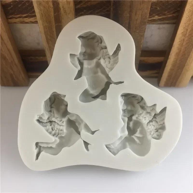 Baby Angel Shaped Silicone Mold Gummy Biscuit Tool 3D Silicone Candy Mold (color Random)