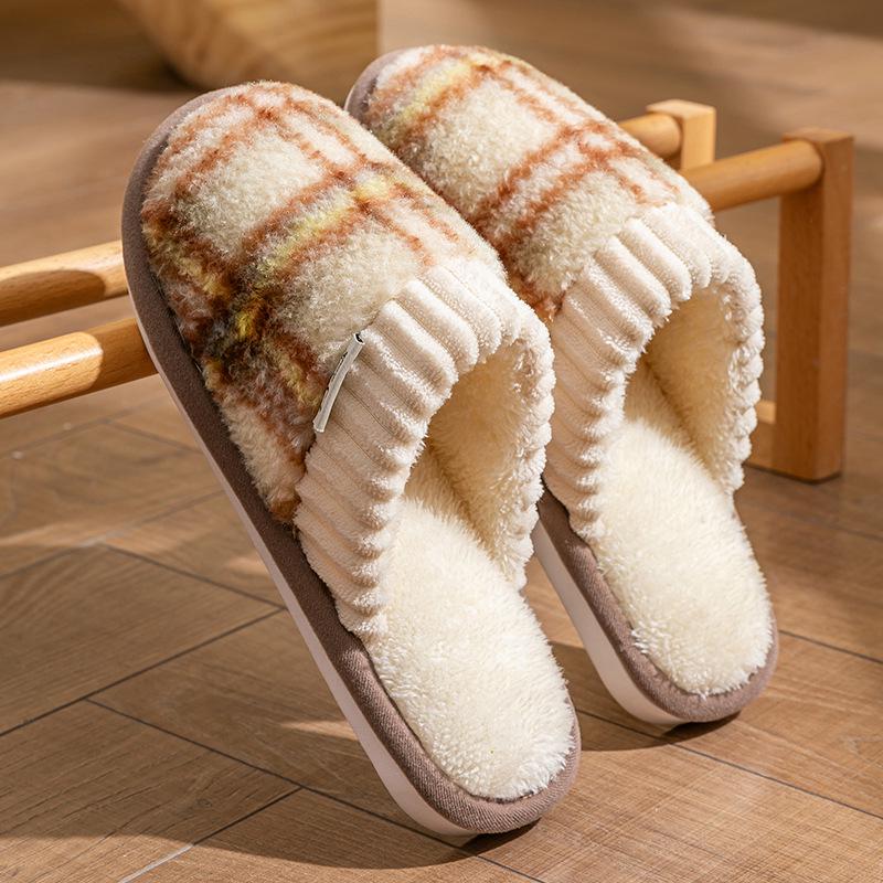 Cotton Non-Slip Slippers for Women and Men: Indoor, Warm, Furry, Suitable for Spring, Autumn, and Winter.