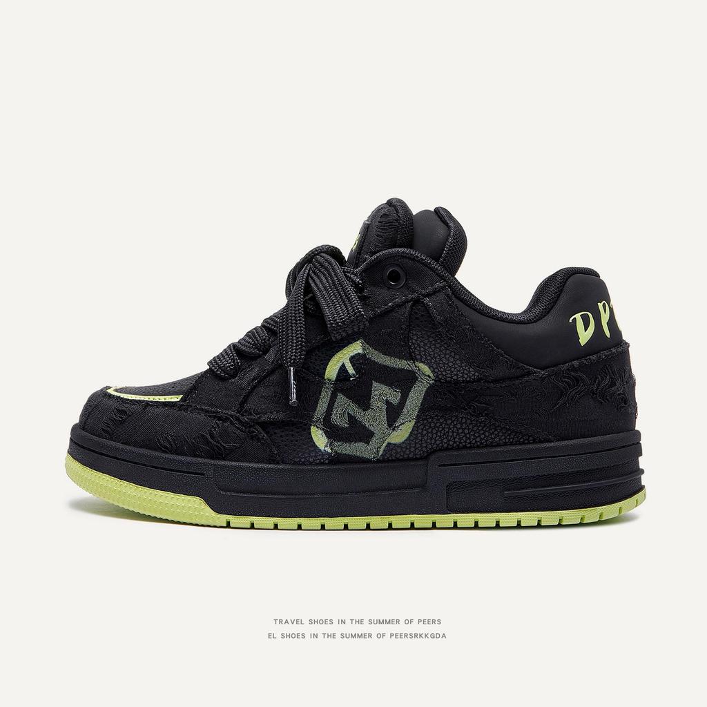 2025 Spring/Summer Trendy Unisex Sneakers - White 'Bread' Style for Men and Women