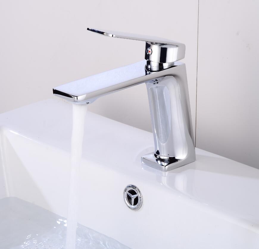 Chrome Basin Faucet Bathroom Sink Faucet Single Lever Chrome Faucet Basin Taps Deck Vintage Wash Hot Cold Mixer Tap Crane Brass