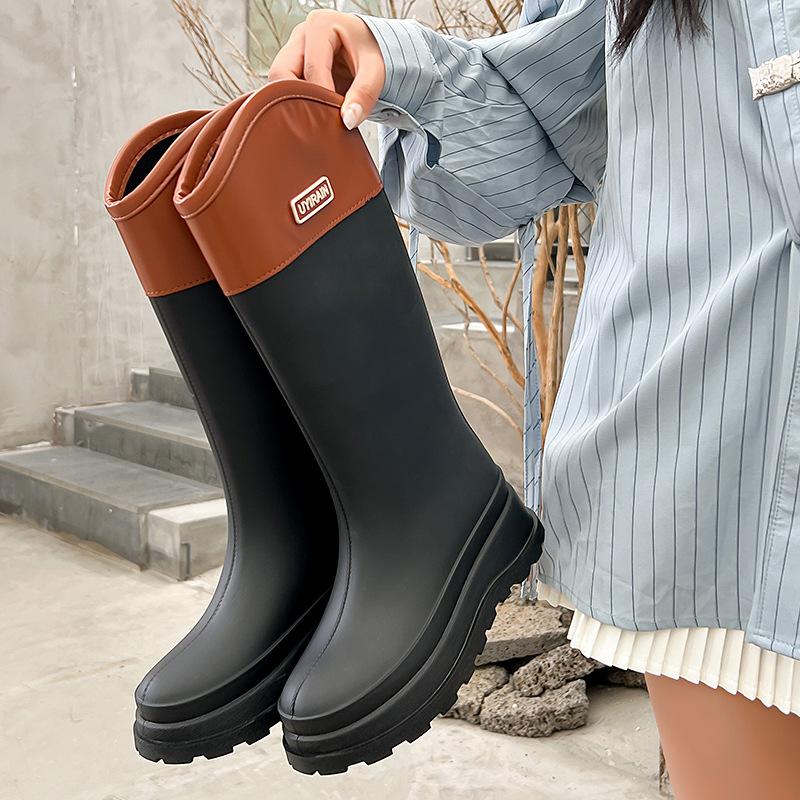 Rain shoes women's fashion winter wear water shoes adult velvet high rain boots waterproof and non-slip new rubber shoes long boots