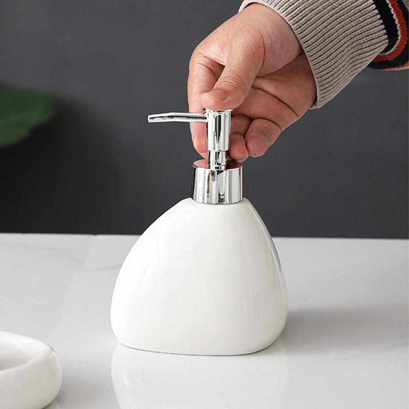 5pcs 1set Bathroom Wash Up Light Luxury Ceramic Accessories set,Soap Holder,mouthbrush Cup,storage Jar and Lotion Jarceramic Set for Toilet Supplies.