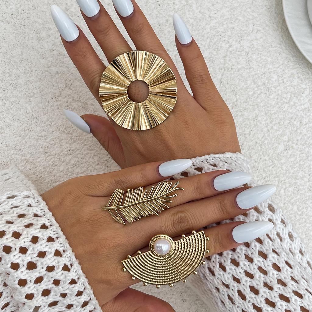 Design Metal Pleated Feathers Imitation Pearl Ring, Wind Flower Open Ring Joint Ring