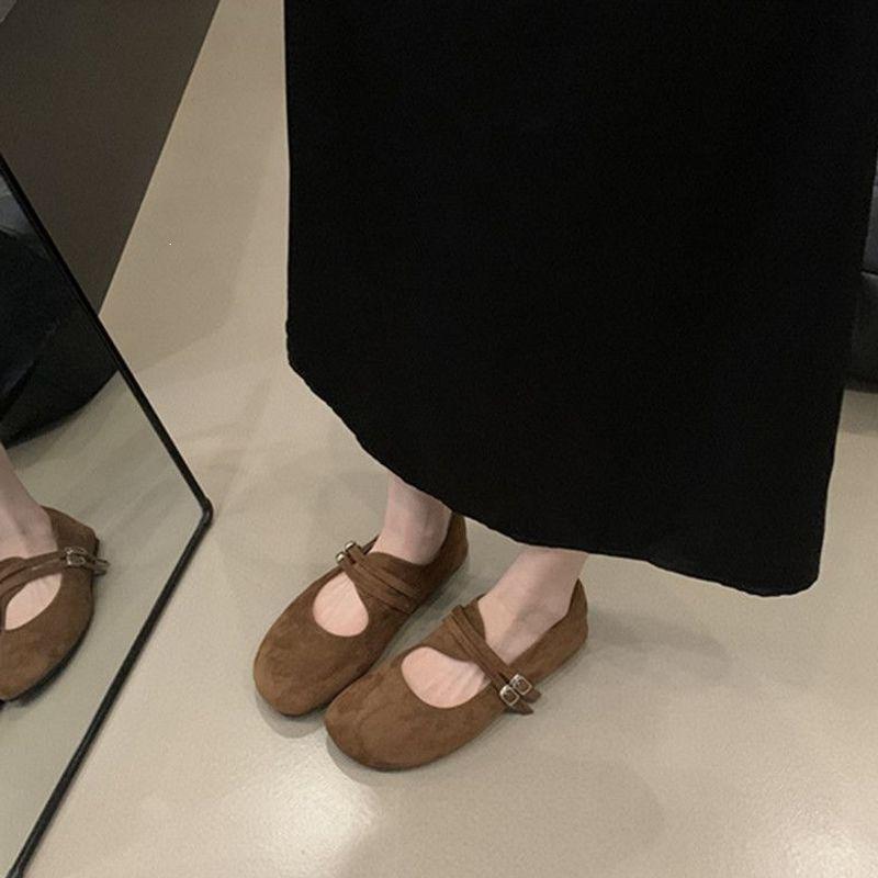 Women's 2026 Retro Ballet Mary Jane Loafers - French Flat Shallow Mouth Shoes for Autumn