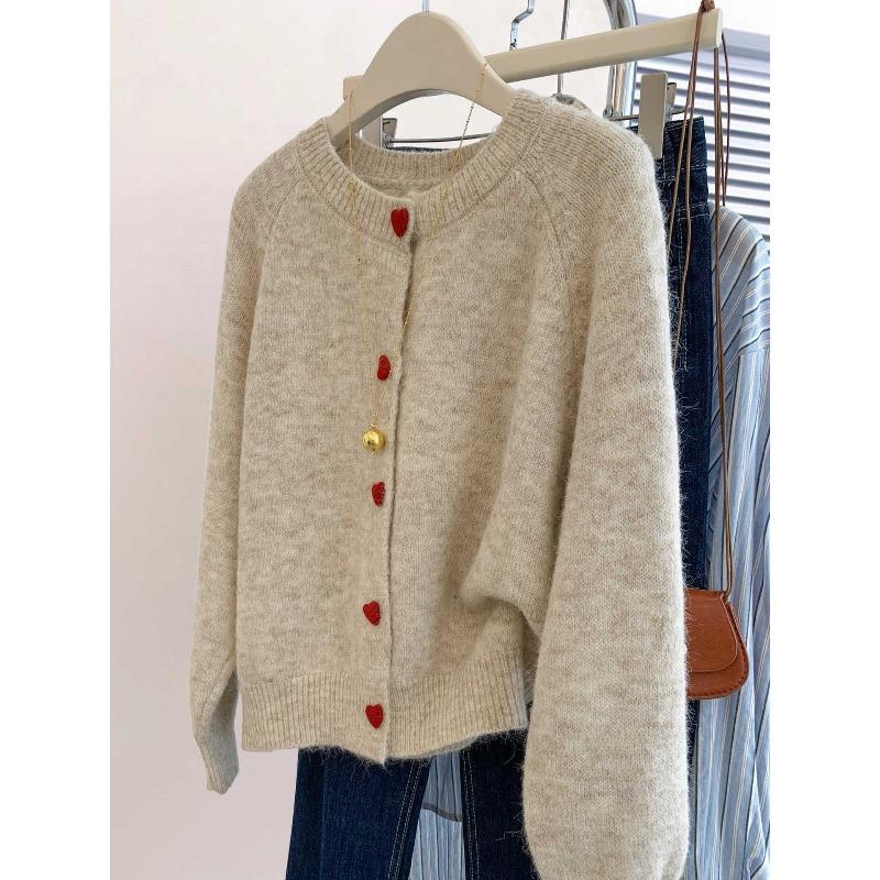 Contrasting color love single-breasted age-reducing sweater jacket women's autumn and winter lazy soft waxy knitted top shoulder-sleeved cardigan