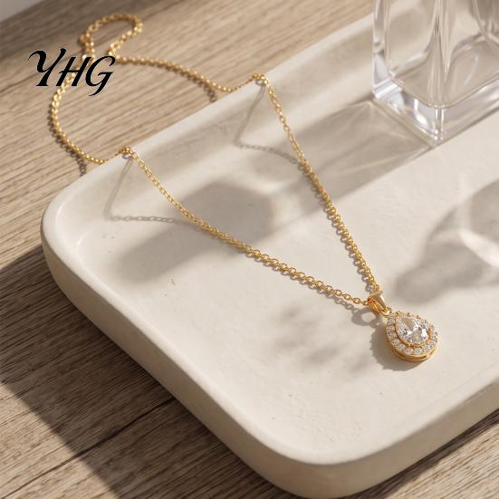 Birthday Gifts for Her Water Drop Necklace Women, Cubic Zirconia Rhinestone Versatile Jewelry Special Occasions Pendant, Sparkling Statement Cocktail