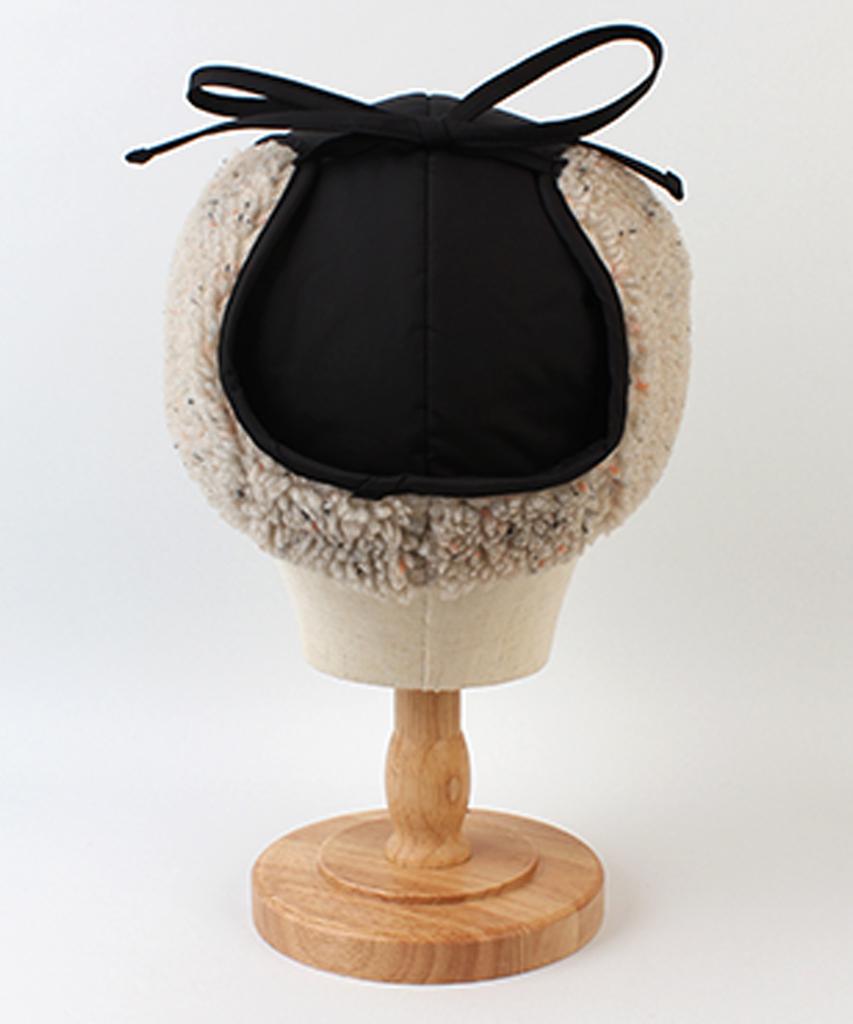 Yunibeosyeolkemiseuteuli Retro Poly Black Earflap Cap
