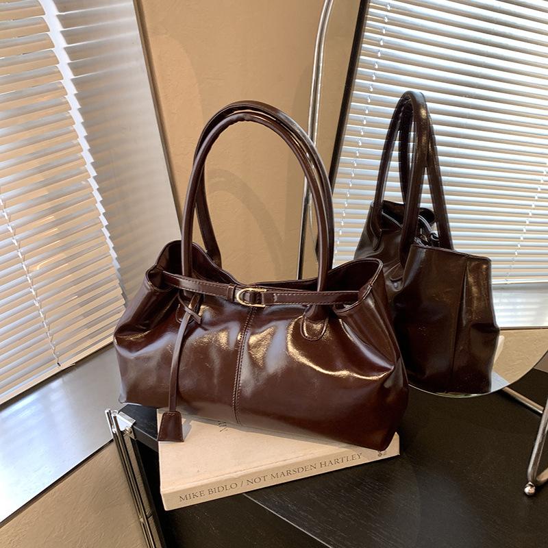 Autumn and Winter Retro Large-capacity Soft Leather Bag Women's 2025 New Casual Commuting Shoulder Bag Portable Tote Bag