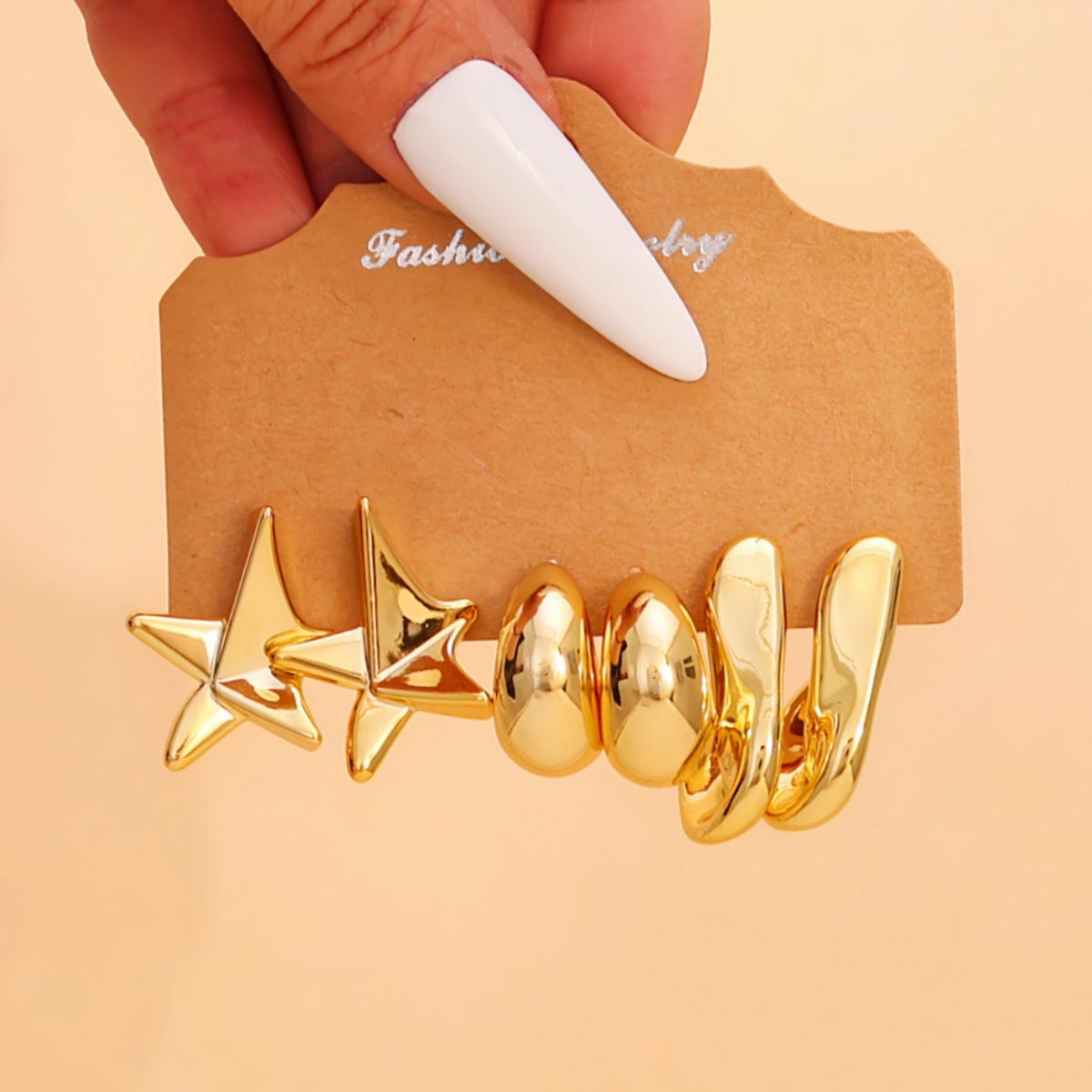 Elegant Gold Petal Threaded C-Shaped Earrings Set for Women - Fashionable with an Exaggerated Feel 15 цветной