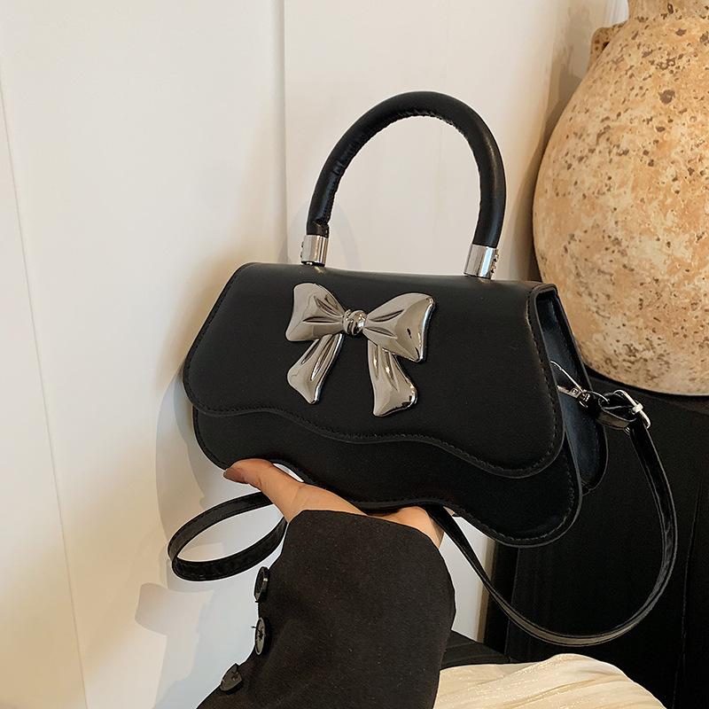 

Милая и крутая сумка-мессенджер с бантом, маленькая женская сумка-мессенджер на одно плечо, новинка 2024 года, весна чёрный