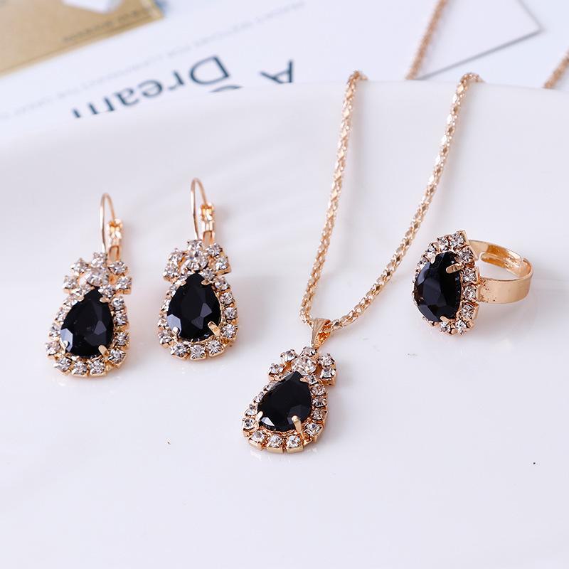 European & American Trendy Diamond Teardrop Jewelry Set: Necklace, Ring, Bracelet, Earrings