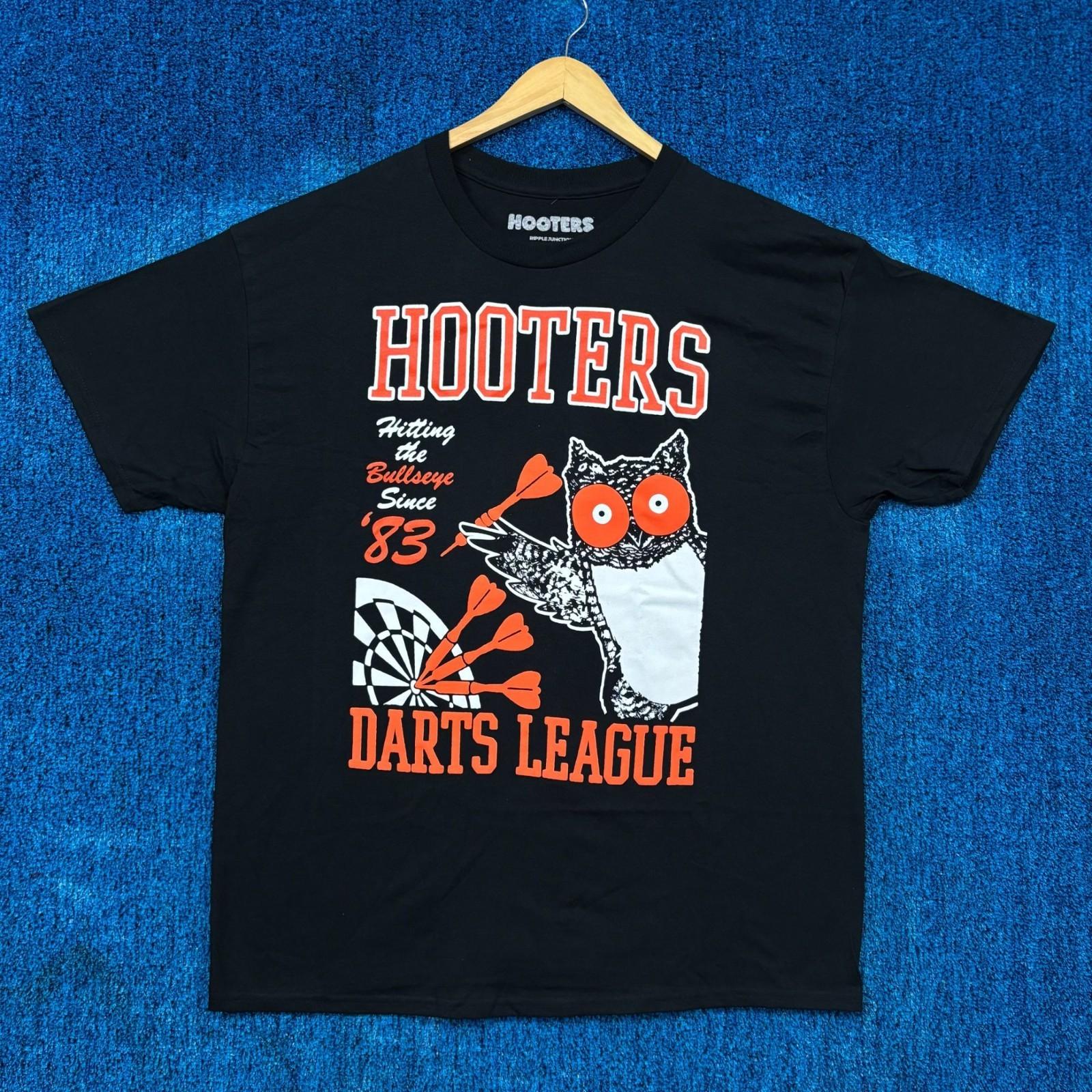 Hooters “Darts League” Hitting the Bullseye Since 83 T-Shirt Size Extra Large Unisex T-Shirt XXL