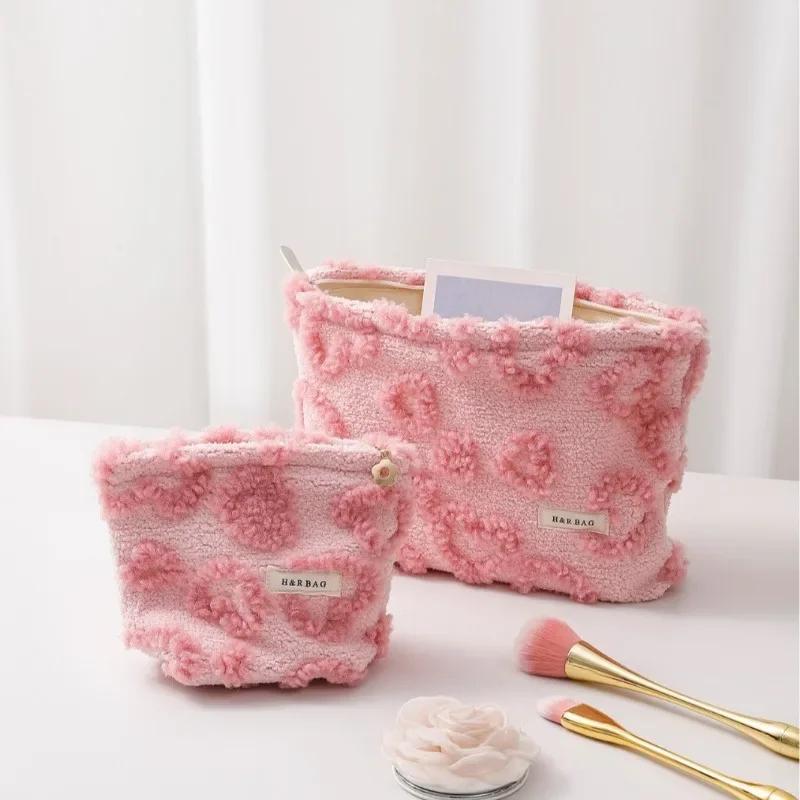 Fluffy Cute Heart Makeup Bag for Travel Daily Use Portable Pink Cosmetic Pouch for Lipstick Skincare Storage Organizer Handbags