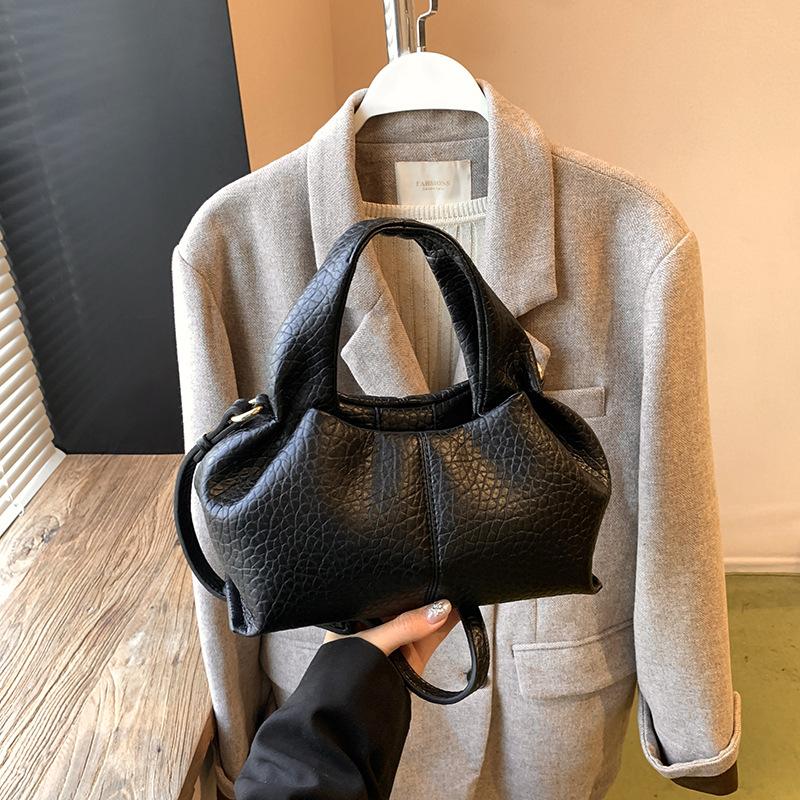 Modische handgehaltene Wolken-Tasche, Umhängetasche, Lässige Pendler-Schultertasche, Teigtaschen-förmige Tasche