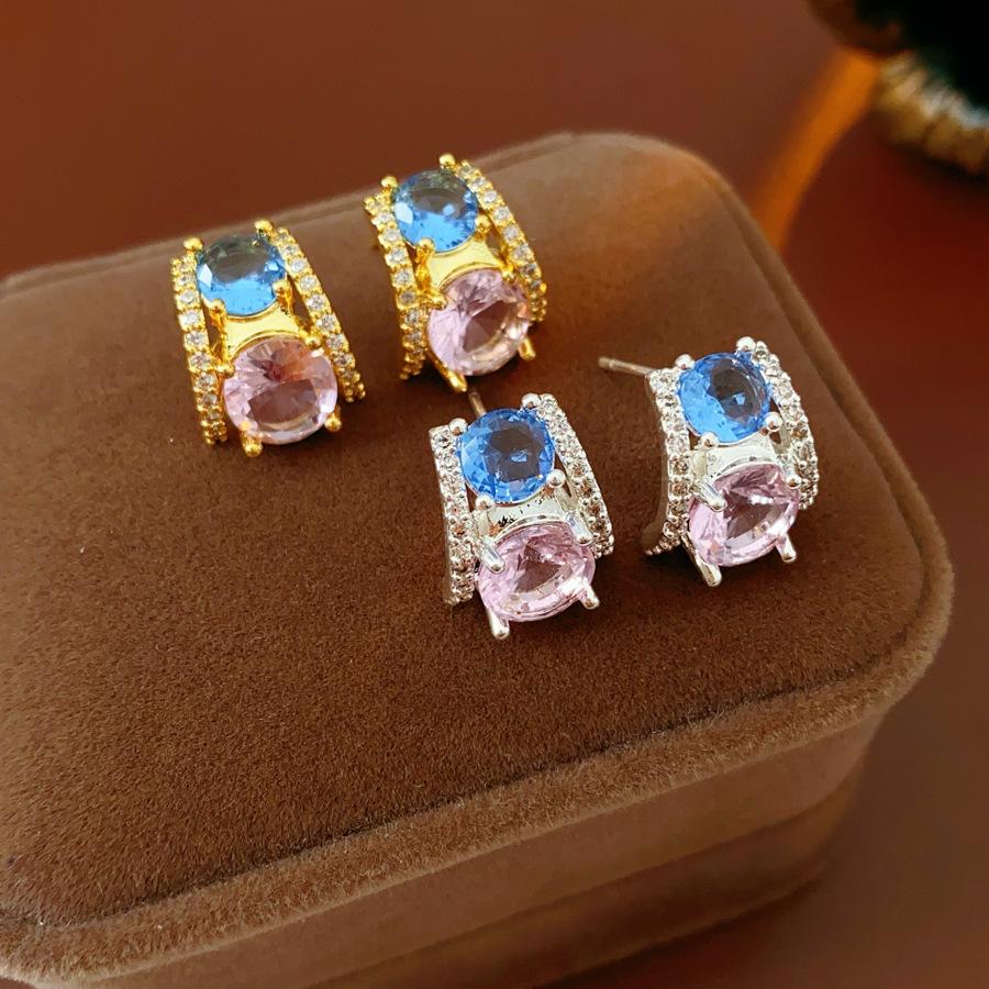 2025 Neue Zirkon C-förmige Ohrringe für Damen Süße und einfache Ohrstecker im Ins-Stil High-End Luxus Designer Zirkon Geschenke