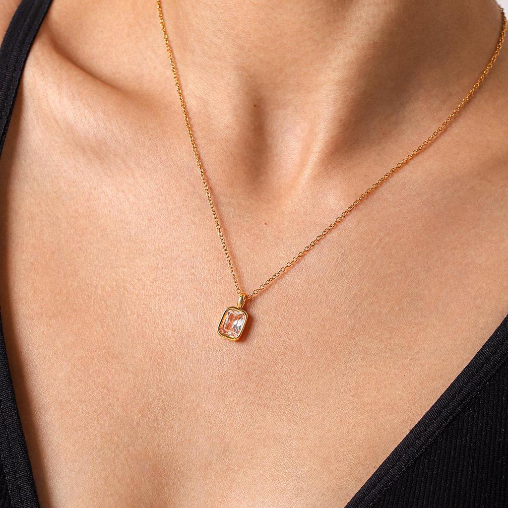 European and American Zirconium Titanium Necklace for Women, Light Luxury Clavicle Chain, Fashionable Versatile Stainless Steel Jewelry 