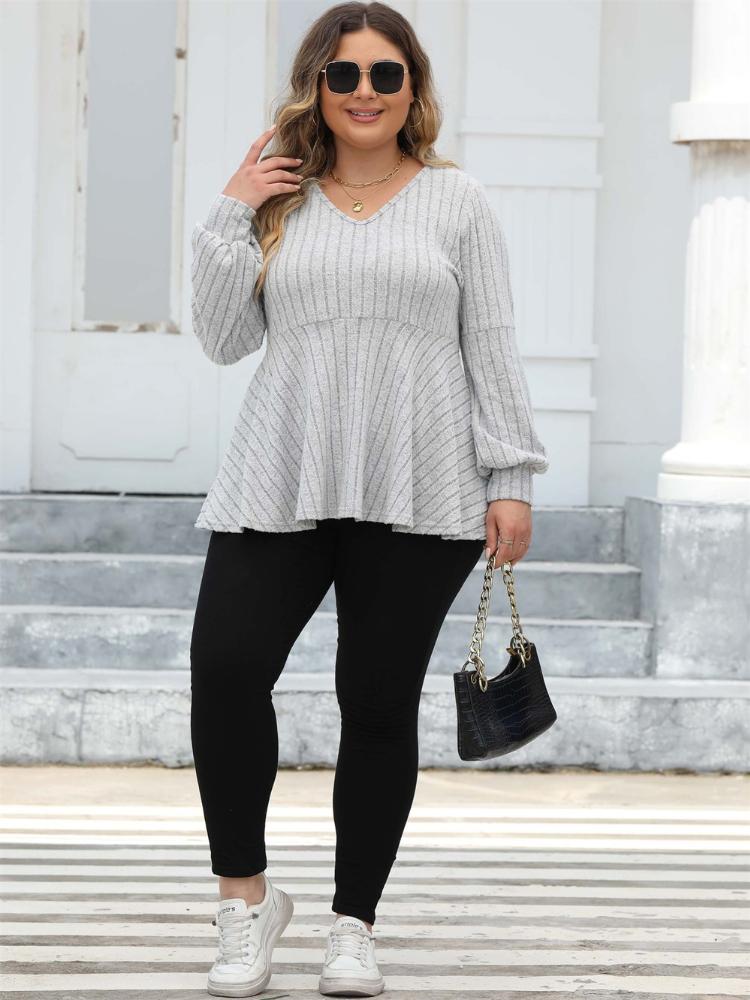 Plus Size Solido Sexy Elegante T-shirt da donna con scollo a V Chic Basic Dolce Streetwear Top femminile coreano Fashion Design Casual Slim Abbigliamento 2024