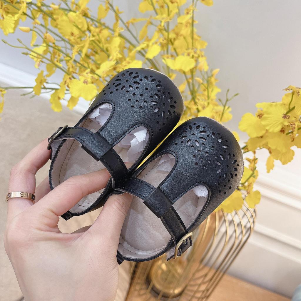 Korean Style Baby Closed-Toe Sandals - Comfortable Summer Beach Shoes for Boys and Girls - Fashionable and Simple Toddler Walking Shoes