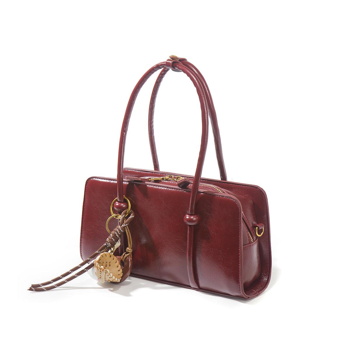 

Send Gifts, Silk Scarves, New Mothers, Red Wedding Bags, Wedding Gifts For Brides, Handbags, Messenger Women S Bags