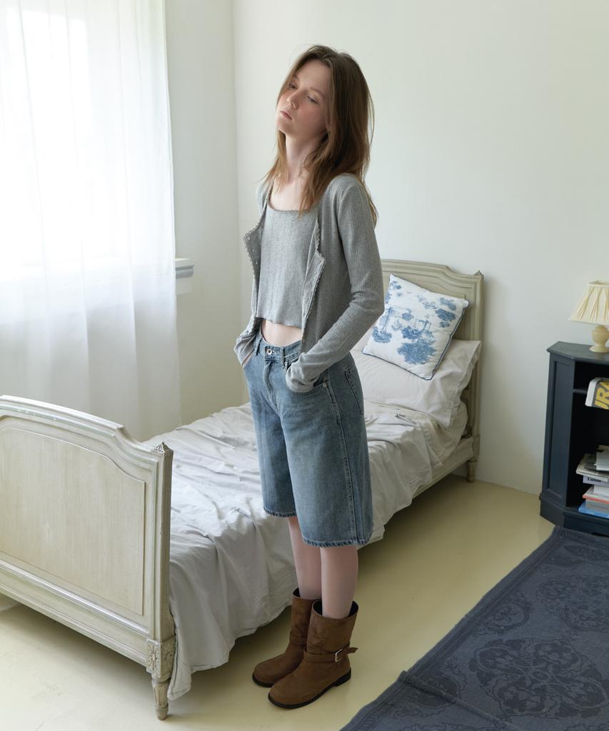 Aente Vintage Washed Half Denim Pants