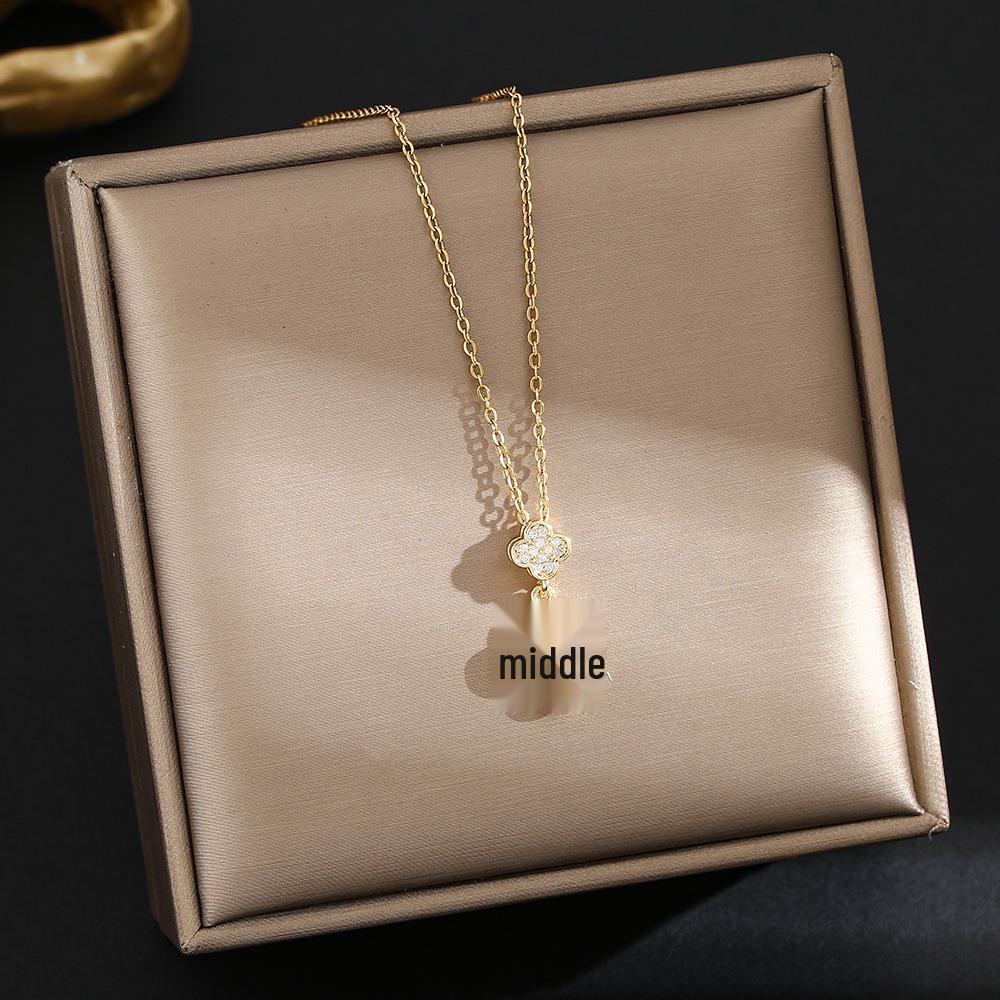 Elegant Gold-Plated Chinese-Style Four-Leaf Clover Necklace with Imitation Hetian Jade Pendant for Women