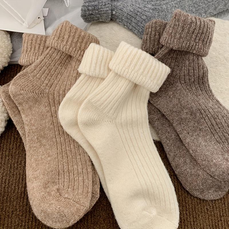 5 Pairs of Mixed Color Autumn and Winter Striped Thick Warm Retro Coffee Women's Socks Dopamine Women's Mid Tube Socks