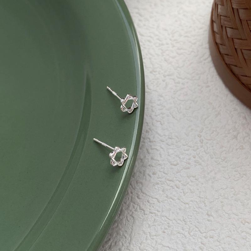 S999 Sterling Silver Six-Pointed Star Stud Earrings - Simple, Elegant, Versatile, and Hollow Design for Women Pure Silver
