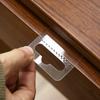 Selbstklebende PVC-Aufhängehaken Kunststoff-Anhänger Einzelhandels-Displayhaken Supermarkt-Produktetiketten Transparenter Verschluss Großhandel
