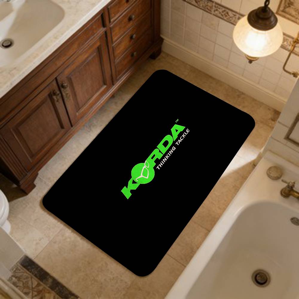 Tapis de porte Logo Korda Fishing Style Nordique Chambre à coucher Salon Tapis de porte Maison Balcon Antidérapant Alfombra