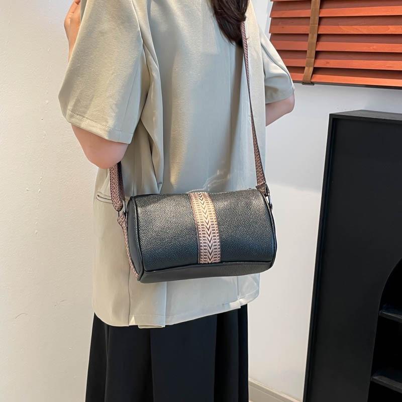 Retro small square bag female solid color shoulder pillow bag easy mage simple messenger women's bag