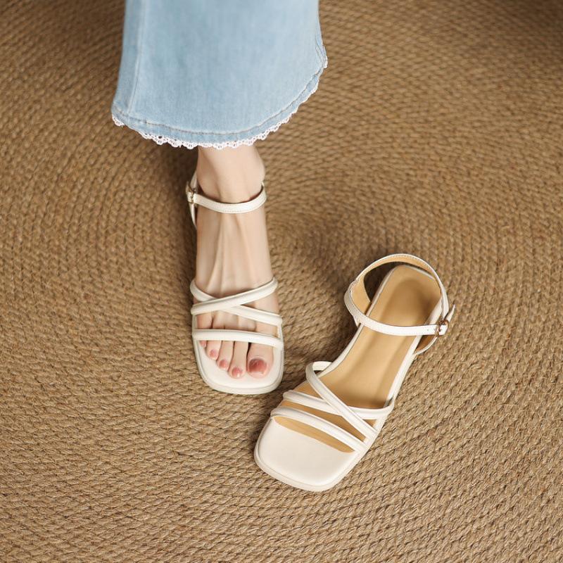 Sommer Damen Sandalen mit flacher Sohle Koreanische Version einfarbig Ein-Wort-Sandalen runde Spitze neue Schuhe in Übergröße Gummi weichsohlige Damenschuhe