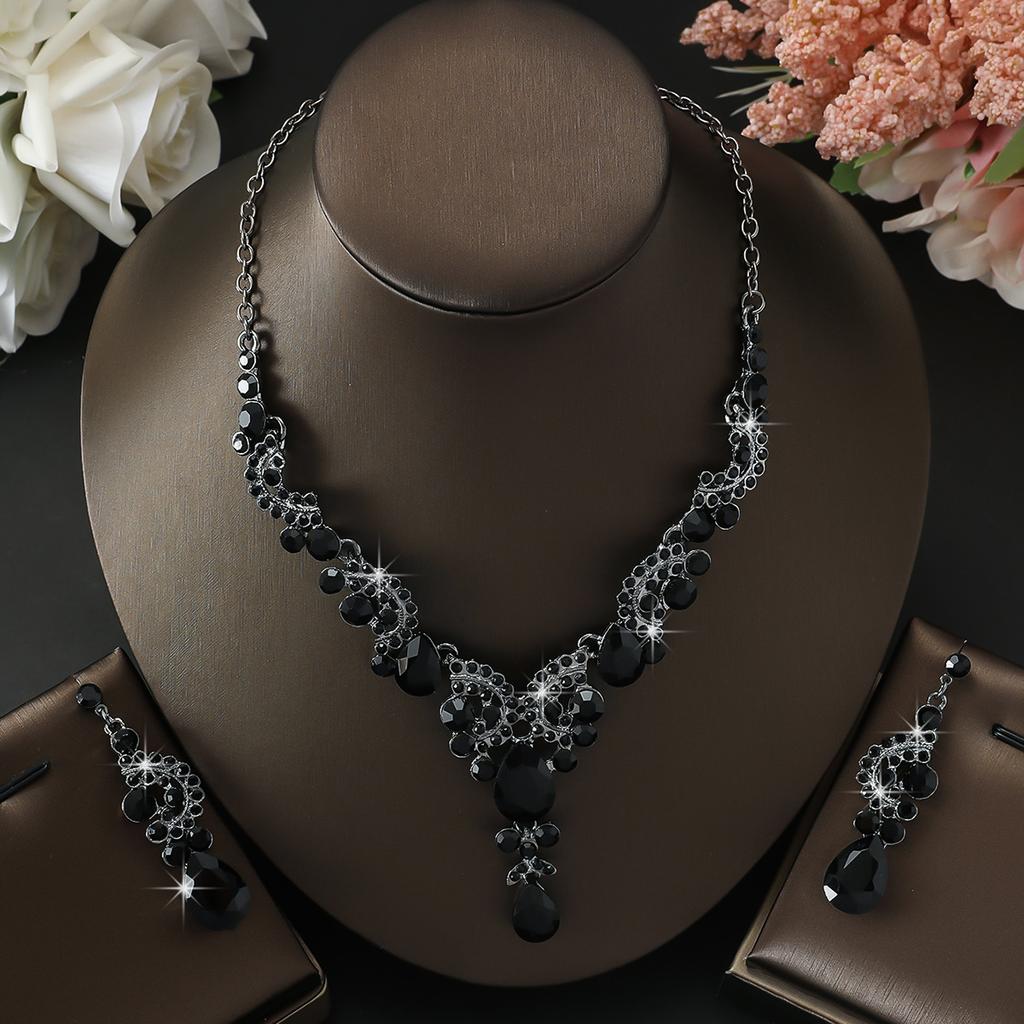 Cross border retro style creative fashion luxury diamond inlaid flower leaf multi-color necklace earring set for women