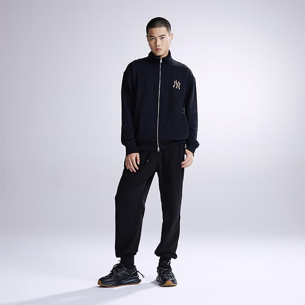 New MLB Monogram NEW YORK YANKEES Sweatshirt Unisex Black 3ATRM1034-50BKS