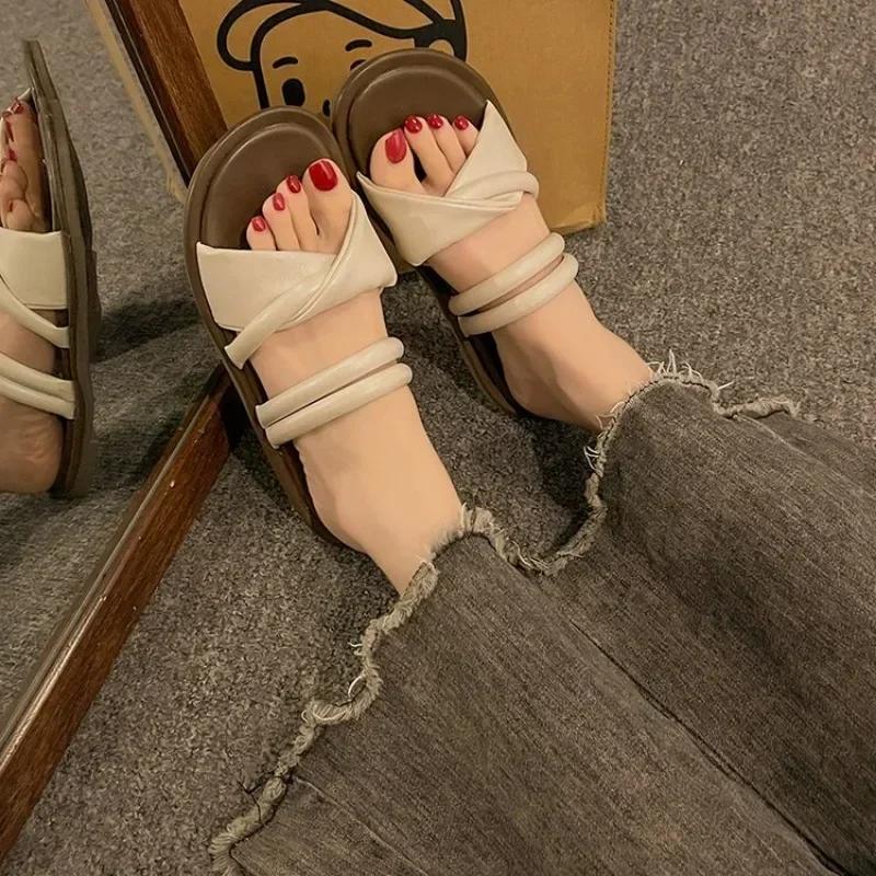 2024 Women's Sandals Beautiful Flat Soft Bottom Temperament Match A Word Home Dating Must 35-40