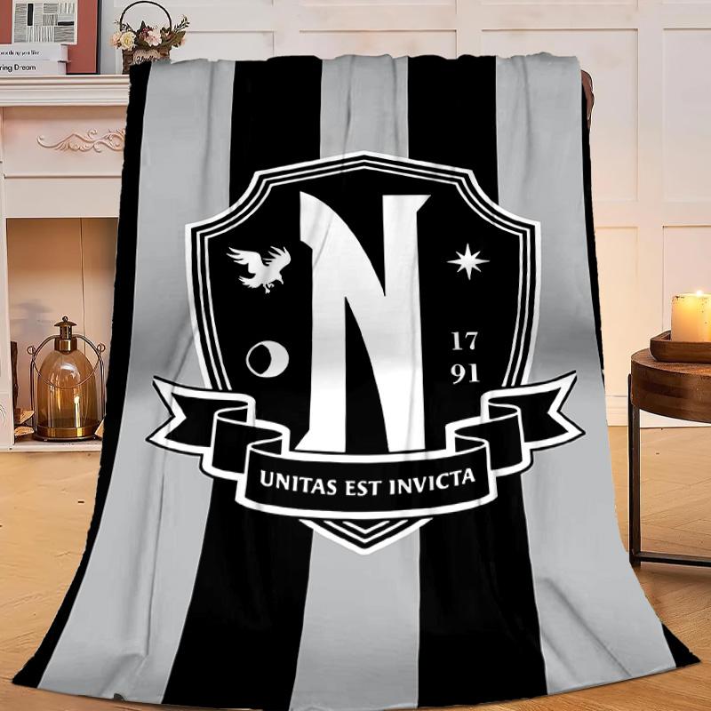 1PC Colorful Web Adams Design Flannel Blanket Gift, Suitable for Both Men And Women, Soft Ideal for Beds And Sofa, Birthday Or Christmas Gift