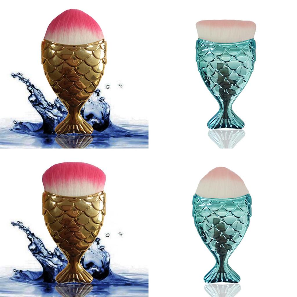 Mermaid Makeup Brush With Fish Scale Design For Face And Foundation Application