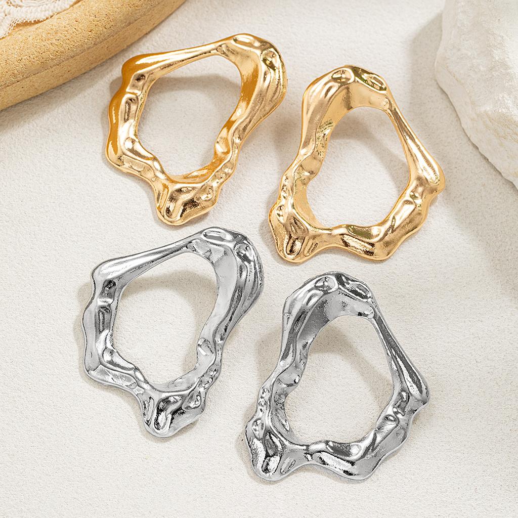 1 pair of exaggerated personality, irregular geometric rings, pounding patterns, hollowed out female earrings