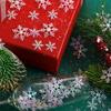 800 Stück Schneeflocken Konfetti Dekorationen - Mehrgrößige glitzernde Schneeflocken für Winterwunderland, Weihnachten, Federlose saisonale Dekoration